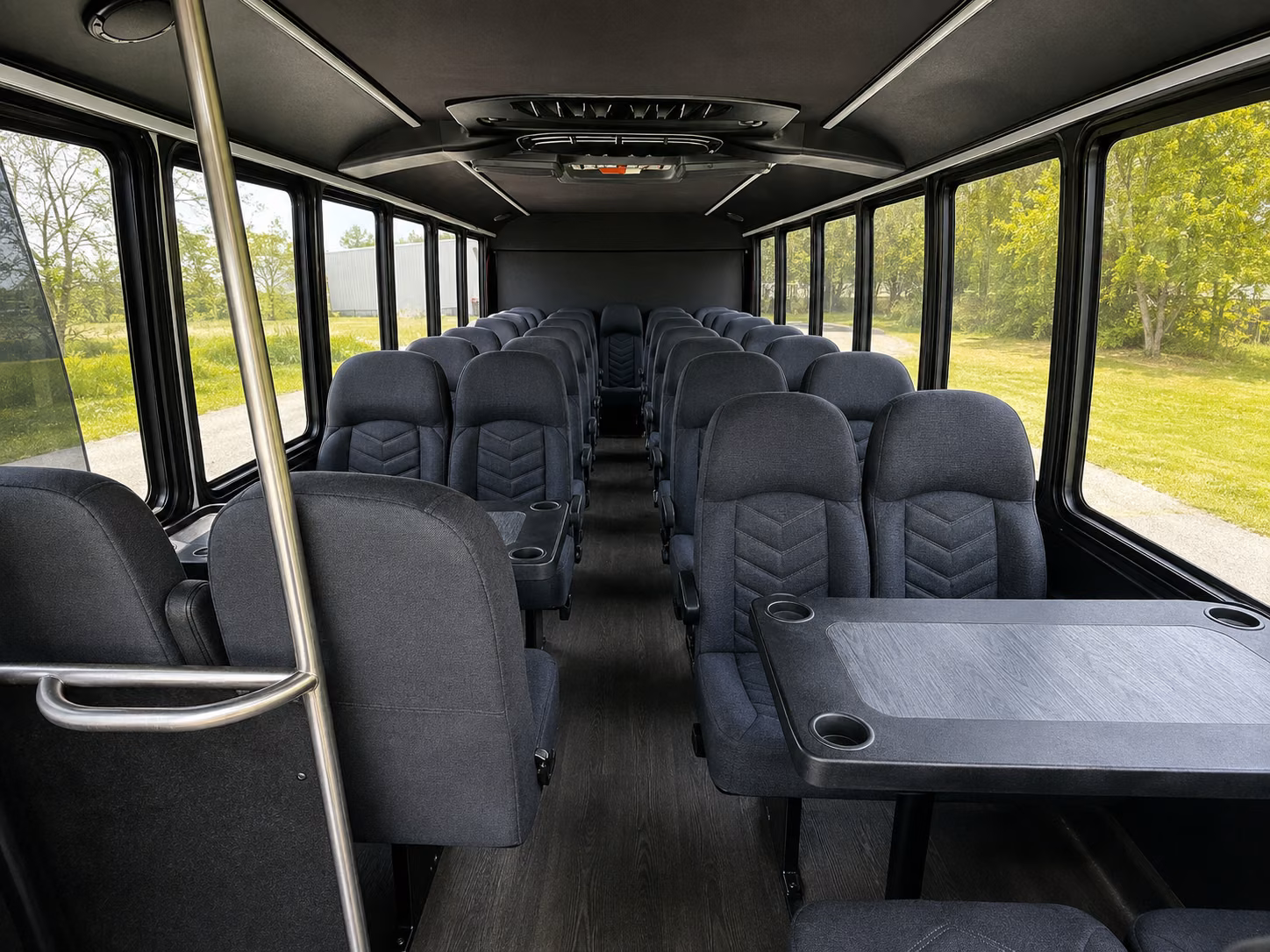 guest shuttles to medaloni cellars and wedding venues around winston salem